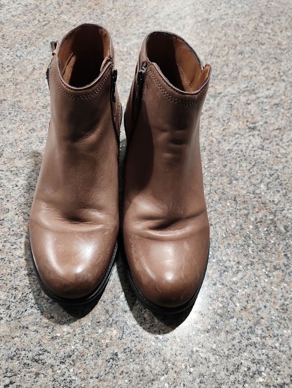 Bussola Taupe Leather Ankle Zip Booties | Size 8.5 | Comfort & Style - Picture 2 of 12